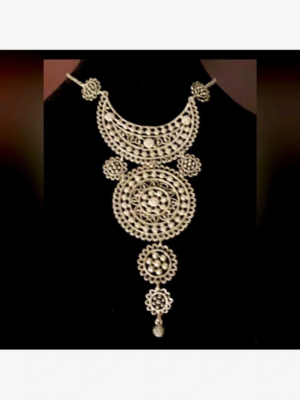 N/A eye catching
